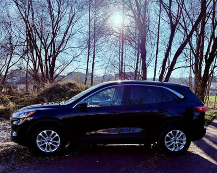 Чорний Форд Ескейп, об'ємом двигуна 1.5 л та пробігом 50 тис. км за 16500 $, фото 2 на Automoto.ua