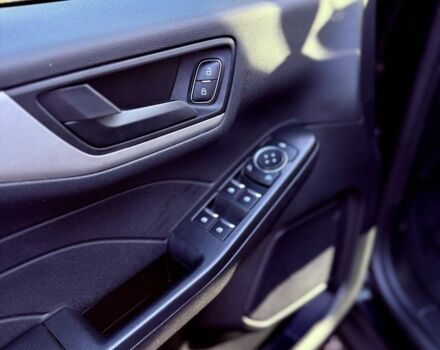 Чорний Форд Ескейп, об'ємом двигуна 1.5 л та пробігом 50 тис. км за 16500 $, фото 21 на Automoto.ua