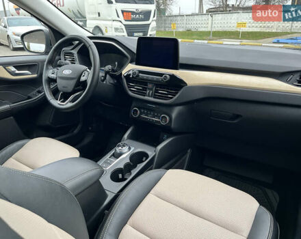 Черный Форд Эскейп, объемом двигателя 2 л и пробегом 41 тыс. км за 20800 $, фото 48 на Automoto.ua