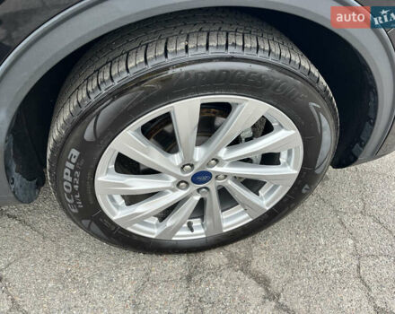 Черный Форд Эскейп, объемом двигателя 2 л и пробегом 41 тыс. км за 20800 $, фото 63 на Automoto.ua