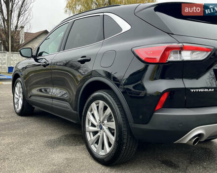 Черный Форд Эскейп, объемом двигателя 2 л и пробегом 42 тыс. км за 20000 $, фото 33 на Automoto.ua