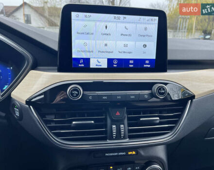 Черный Форд Эскейп, объемом двигателя 2 л и пробегом 42 тыс. км за 20000 $, фото 43 на Automoto.ua