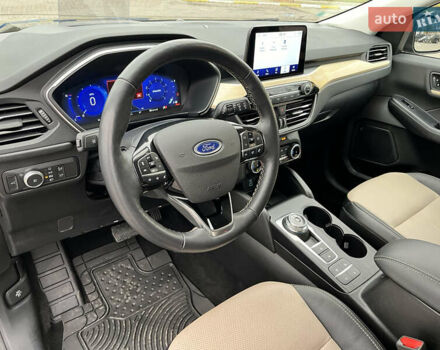 Черный Форд Эскейп, объемом двигателя 2 л и пробегом 41 тыс. км за 20800 $, фото 43 на Automoto.ua