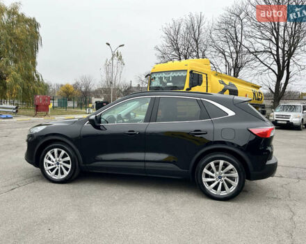 Черный Форд Эскейп, объемом двигателя 2 л и пробегом 41 тыс. км за 20800 $, фото 33 на Automoto.ua