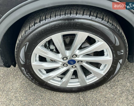 Черный Форд Эскейп, объемом двигателя 2 л и пробегом 42 тыс. км за 20000 $, фото 83 на Automoto.ua