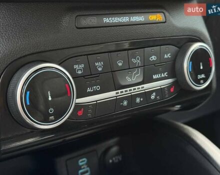 Чорний Форд Ескейп, об'ємом двигуна 2 л та пробігом 31 тис. км за 22900 $, фото 36 на Automoto.ua