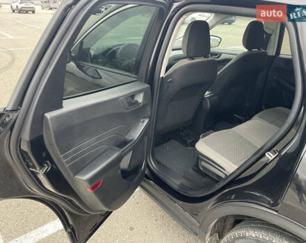 Чорний Форд Ескейп, об'ємом двигуна 1.5 л та пробігом 106 тис. км за 17999 $, фото 6 на Automoto.ua