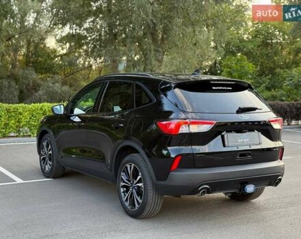 Черный Форд Эскейп, объемом двигателя 0 л и пробегом 44 тыс. км за 20999 $, фото 4 на Automoto.ua