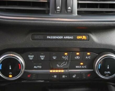 Черный Форд Эскейп, объемом двигателя 2 л и пробегом 71 тыс. км за 12300 $, фото 9 на Automoto.ua