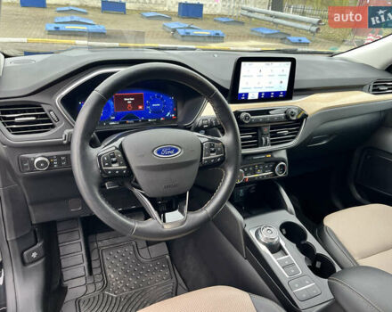 Черный Форд Эскейп, объемом двигателя 2 л и пробегом 42 тыс. км за 20000 $, фото 3 на Automoto.ua