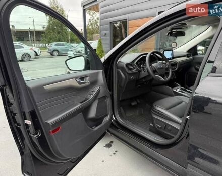 Черный Форд Эскейп, объемом двигателя 0 л и пробегом 52 тыс. км за 17900 $, фото 15 на Automoto.ua