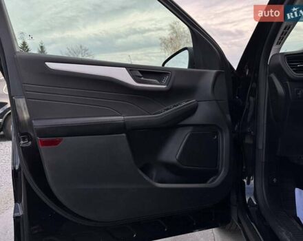 Чорний Форд Ескейп, об'ємом двигуна 2 л та пробігом 31 тис. км за 22900 $, фото 21 на Automoto.ua