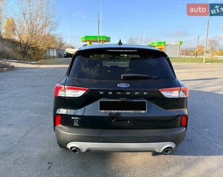 Чорний Форд Ескейп, об'ємом двигуна 1.5 л та пробігом 32 тис. км за 19500 $, фото 4 на Automoto.ua