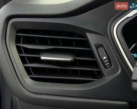 Чорний Форд Ескейп, об'ємом двигуна 2 л та пробігом 31 тис. км за 22900 $, фото 27 на Automoto.ua