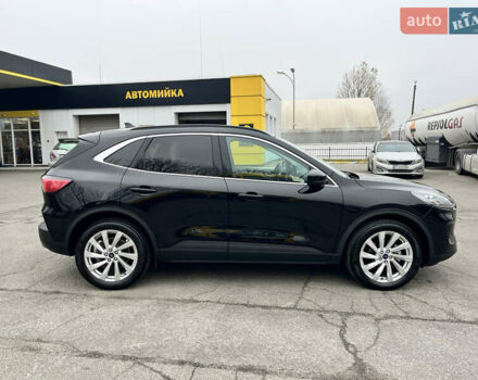 Черный Форд Эскейп, объемом двигателя 2 л и пробегом 41 тыс. км за 20800 $, фото 19 на Automoto.ua