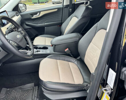 Черный Форд Эскейп, объемом двигателя 2 л и пробегом 42 тыс. км за 20000 $, фото 45 на Automoto.ua