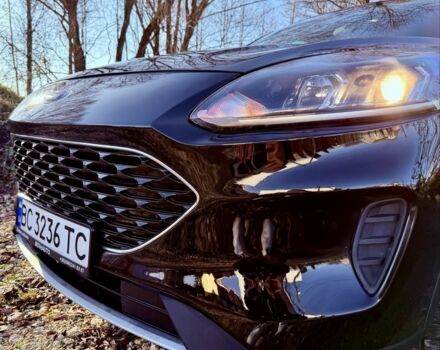 Чорний Форд Ескейп, об'ємом двигуна 1.5 л та пробігом 50 тис. км за 16500 $, фото 9 на Automoto.ua