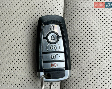 Черный Форд Эскейп, объемом двигателя 2 л и пробегом 42 тыс. км за 20000 $, фото 80 на Automoto.ua