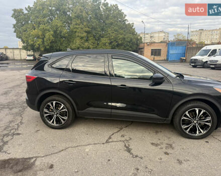 Форд Эскейп 2022 в Умани на Automoto.ua Черный Форд Эскейп, объемом двигателя 2 л и пробегом 23 тыс. км за 18700 $, фото 2 на Automoto.ua