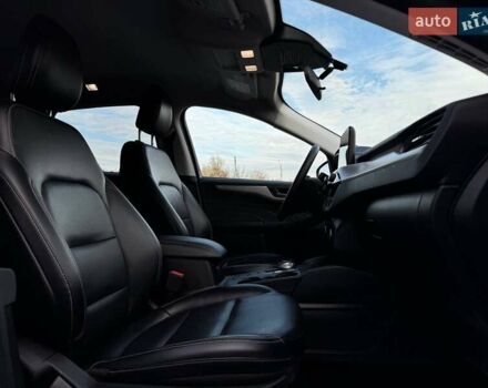 Чорний Форд Ескейп, об'ємом двигуна 2 л та пробігом 31 тис. км за 22900 $, фото 59 на Automoto.ua