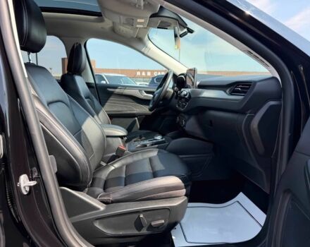 Черный Форд Эскейп, объемом двигателя 2.5 л и пробегом 22 тыс. км за 18000 $, фото 12 на Automoto.ua