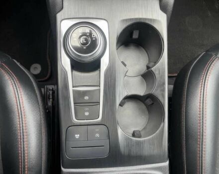 Черный Форд Эскейп, объемом двигателя 2 л и пробегом 19 тыс. км за 12400 $, фото 7 на Automoto.ua