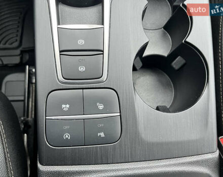 Черный Форд Эскейп, объемом двигателя 2 л и пробегом 42 тыс. км за 20000 $, фото 53 на Automoto.ua