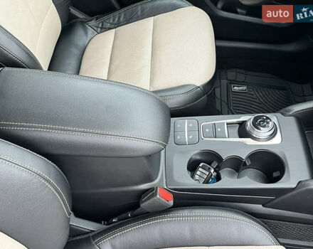 Черный Форд Эскейп, объемом двигателя 2 л и пробегом 42 тыс. км за 20000 $, фото 65 на Automoto.ua