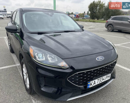 Чорний Форд Ескейп, об'ємом двигуна 1.5 л та пробігом 106 тис. км за 17999 $, фото 2 на Automoto.ua