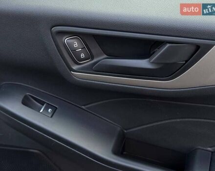 Чорний Форд Ескейп, об'ємом двигуна 2 л та пробігом 31 тис. км за 22900 $, фото 58 на Automoto.ua