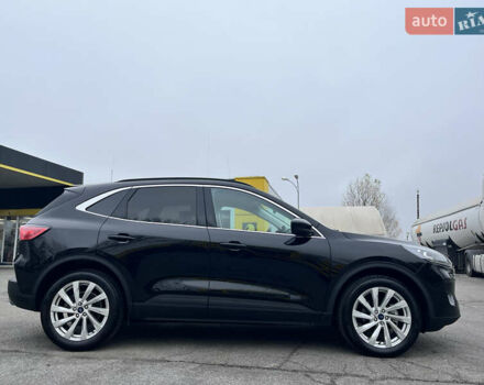 Черный Форд Эскейп, объемом двигателя 2 л и пробегом 41 тыс. км за 20800 $, фото 35 на Automoto.ua