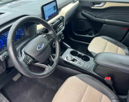 Черный Форд Эскейп, объемом двигателя 2 л и пробегом 27 тыс. км за 17900 $, фото 7 на Automoto.ua