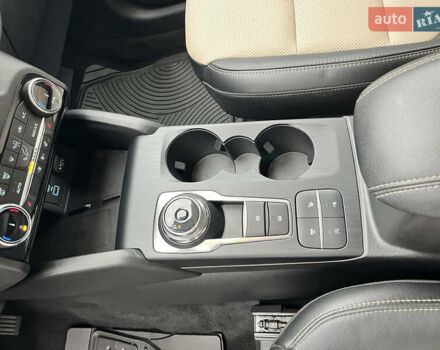 Черный Форд Эскейп, объемом двигателя 2 л и пробегом 41 тыс. км за 20800 $, фото 45 на Automoto.ua