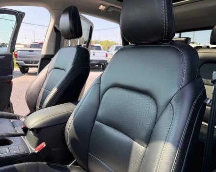 Черный Форд Эскейп, объемом двигателя 2.5 л и пробегом 22 тыс. км за 18000 $, фото 10 на Automoto.ua