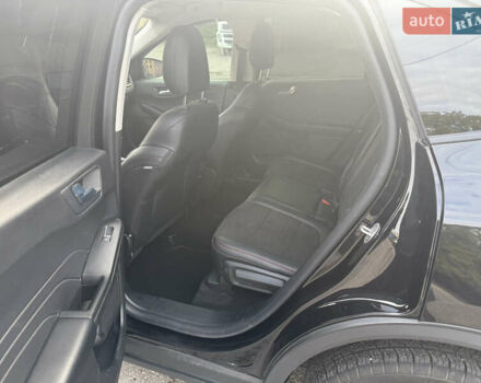 Форд Эскейп 2022 в Умани на Automoto.ua Черный Форд Эскейп, объемом двигателя 2 л и пробегом 23 тыс. км за 18700 $, фото 12 на Automoto.ua