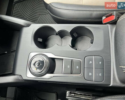 Черный Форд Эскейп, объемом двигателя 2 л и пробегом 42 тыс. км за 20000 $, фото 39 на Automoto.ua