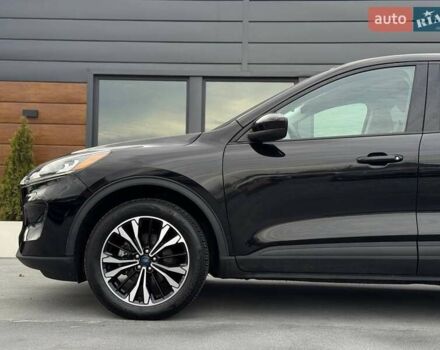 Чорний Форд Ескейп, об'ємом двигуна 2 л та пробігом 31 тис. км за 22900 $, фото 6 на Automoto.ua