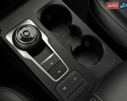 Черный Форд Эскейп, объемом двигателя 0 л и пробегом 52 тыс. км за 17900 $, фото 29 на Automoto.ua