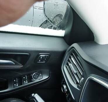 Чорний Форд Ескейп, об'ємом двигуна 2.5 л та пробігом 114 тис. км за 19300 $, фото 19 на Automoto.ua