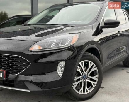 Черный Форд Эскейп, объемом двигателя 0 л и пробегом 52 тыс. км за 17900 $, фото 2 на Automoto.ua