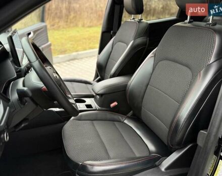 Черный Форд Эскейп, объемом двигателя 1.5 л и пробегом 19 тыс. км за 20999 $, фото 55 на Automoto.ua