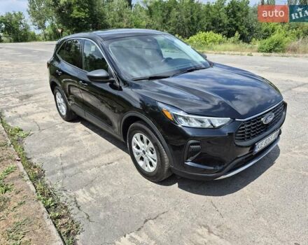 Черный Форд Эскейп, объемом двигателя 1.5 л и пробегом 8 тыс. км за 21900 $, фото 1 на Automoto.ua