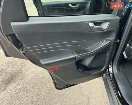 Черный Форд Эскейп, объемом двигателя 1.5 л и пробегом 10 тыс. км за 23900 $, фото 34 на Automoto.ua