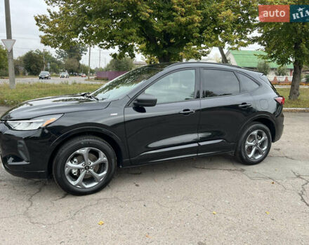 Черный Форд Эскейп, объемом двигателя 1.5 л и пробегом 10 тыс. км за 23900 $, фото 3 на Automoto.ua