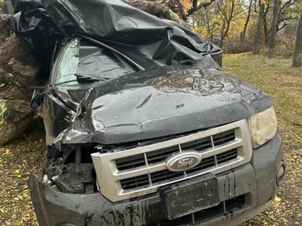 Форд Эскейп 2012 в Краматорске на Automoto.ua Черный Форд Эскейп, объемом двигателя 2.5 л и пробегом 130 тыс. км за 3000 $, фото 1 на Automoto.ua