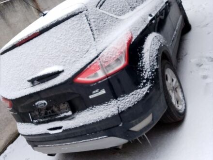 Черный Форд Эскейп, объемом двигателя 0 л и пробегом 340 тыс. км за 2900 $, фото 1 на Automoto.ua