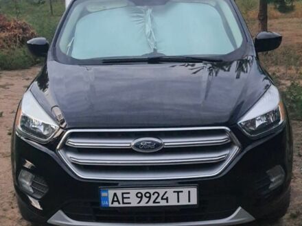 Форд Ескейп 2016 у Лубнах на Automoto.ua Чорний Форд Ескейп, об'ємом двигуна 1.5 л та пробігом 170 тис. км за 12999 $, фото 1 на Automoto.ua