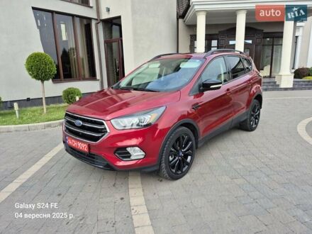 Форд Эскейп 2016 в Стрые на Automoto.ua Черный Форд Эскейп, объемом двигателя 2 л и пробегом 175 тыс. км за 13300 $, фото 1 на Automoto.ua