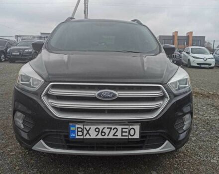 Черный Форд Эскейп, объемом двигателя 2 л и пробегом 147 тыс. км за 12500 $, фото 1 на Automoto.ua