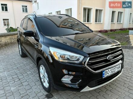Чорний Форд Ескейп, об'ємом двигуна 1.5 л та пробігом 167 тис. км за 12400 $, фото 1 на Automoto.ua